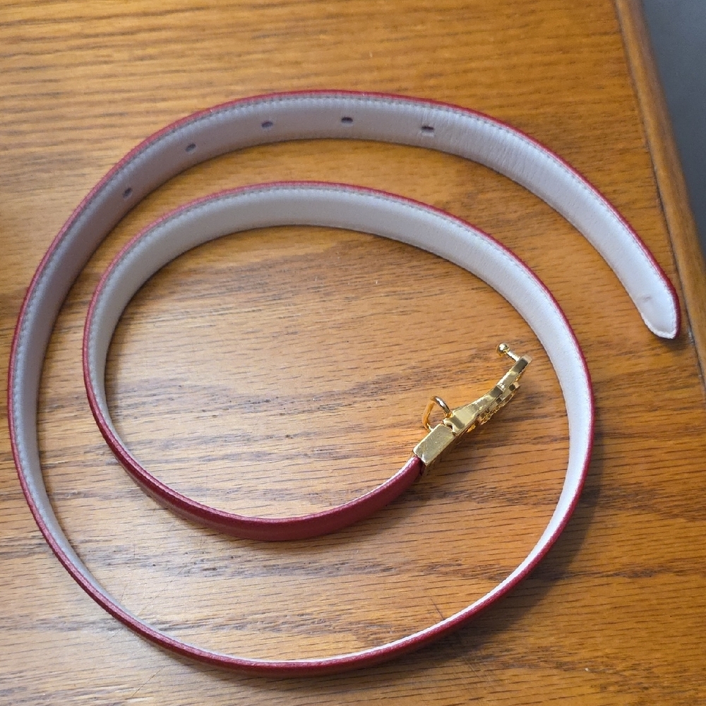 Gucci Women's Vintage Red Leather Belt (Size 70/28) - Picture 10 of 11